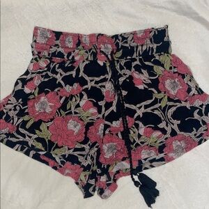 Floral flowy shorts